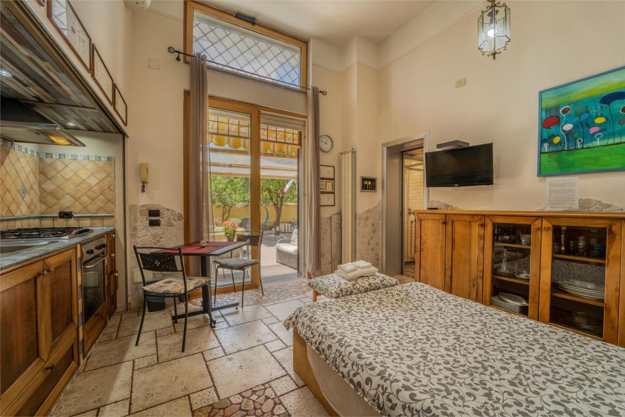 Domus Vesuvia Bed & Breakfast Torre Annunziata Exterior photo
